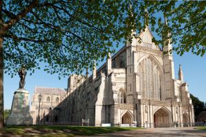 Give It A Go - Winchester Guided Walking Tour